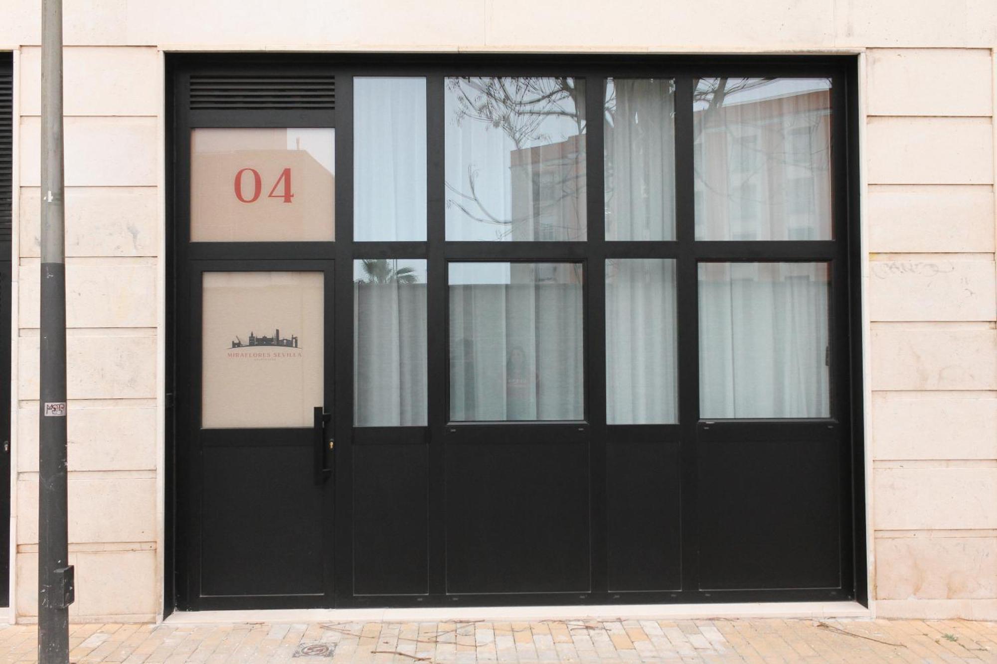 סביליה Monkeys Apartments Miraflores מראה חיצוני תמונה