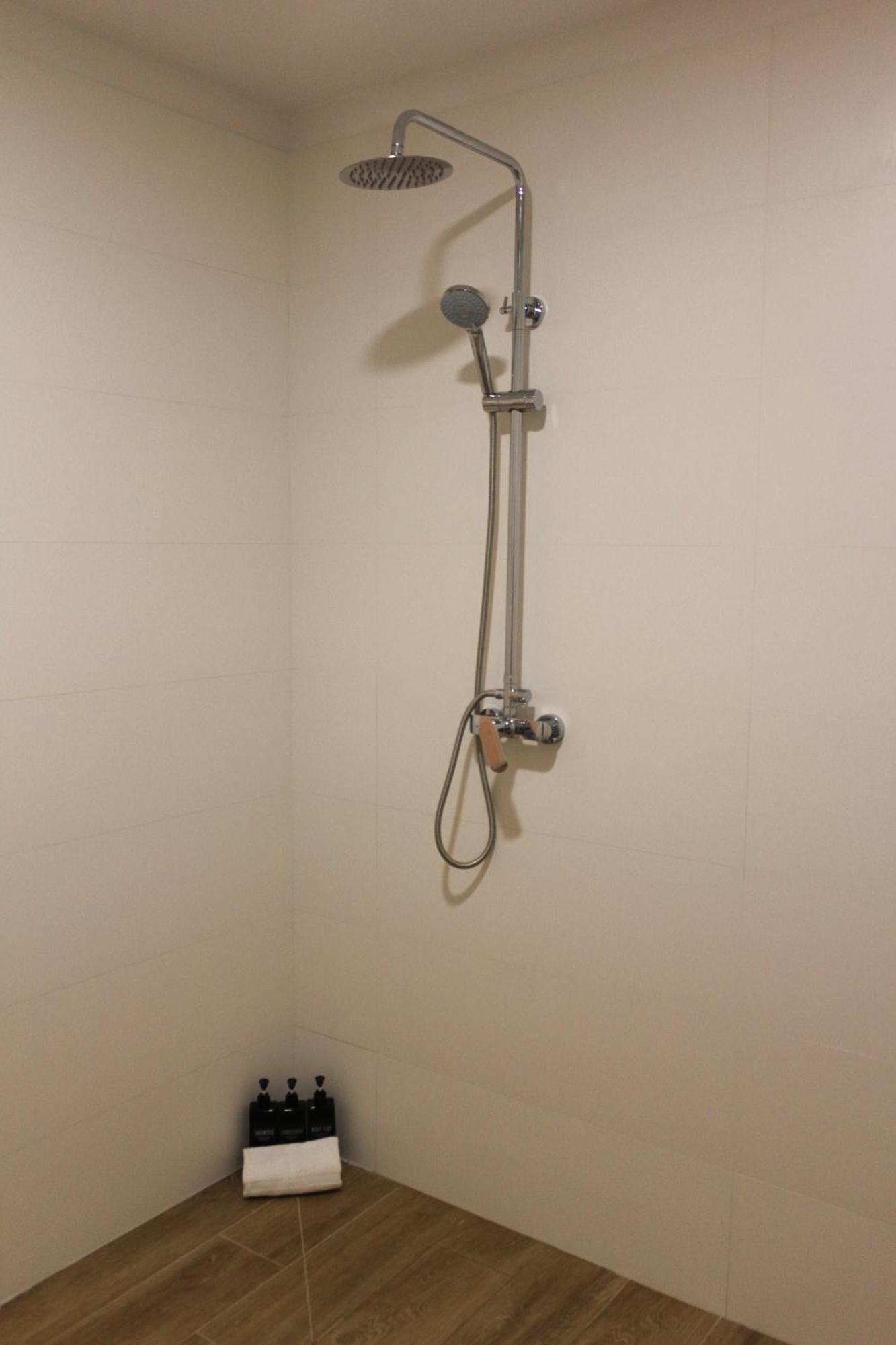 סביליה Monkeys Apartments Miraflores מראה חיצוני תמונה